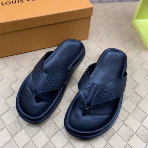 $62.00,Louis Vuitton Slippers For Men # 289603