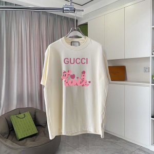 $34.00,Gucci Short Sleeve T Shirts # 289799