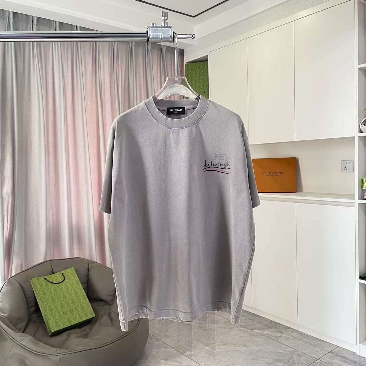Balenciaga Short Sleeve T Shirts # 289759