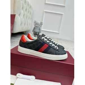 $79.00,Gucci Casual Sneakers Unisex # 290290