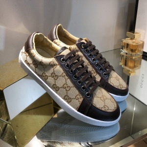 $92.00,Gucci Casual Sneakers Unisex # 290348