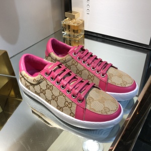 $92.00,Gucci Casual Sneakers For Women # 290354