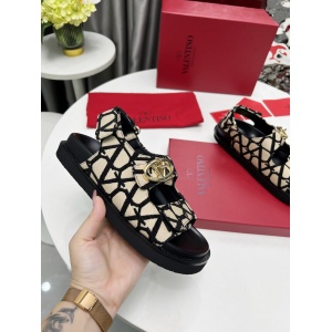 $89.00,Valentino Sandals For Women # 290487