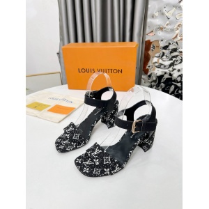 $82.00,Louis Vuitton Sandals For Women # 290530