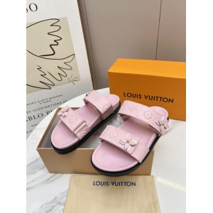 $79.00,Louis Vuitton Sandals For Women # 290560