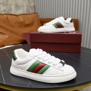 $92.00,Gucci Casual Sneakers Unisex # 290656