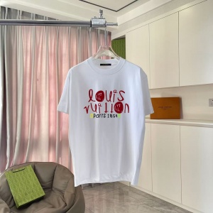 $32.00,Louis Vuitton Short Sleeve T Shirt For Men # 290812