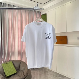 $32.00,Louis Vuitton Short Sleeve T Shirt For Men # 290820