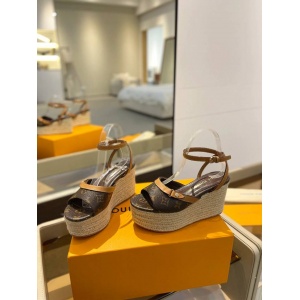 $110.00,Louis Vuitton Sandals For Women # 290833