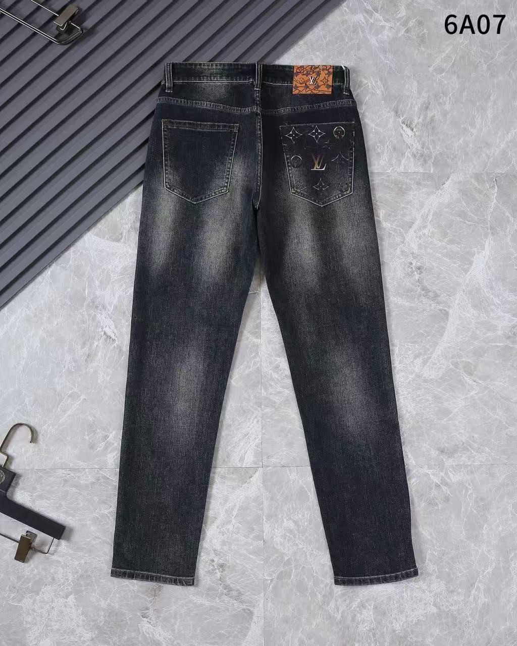 Louis Vuitton Jeans For Men # 291324