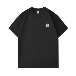 $28.00,Moncler Short Sleeve T Shirts For Men # 291726