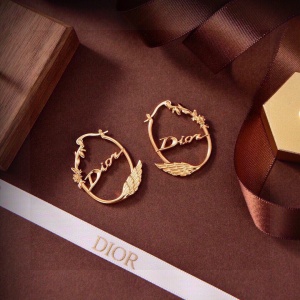 $26.00,Celine Earrings For Women # 291833