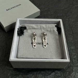 $26.00,Balenciaga Earrings  # 291898