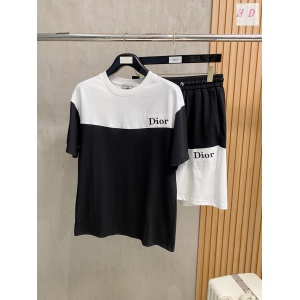 $65.00,Dior Tracksuits For Men # 291920