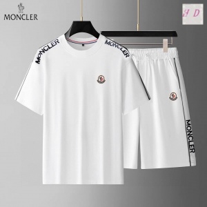 $65.00,Moncler Tracksuits For Men # 291922