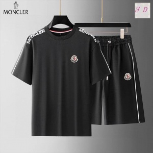 $65.00,Moncler Tracksuits For Men # 291923