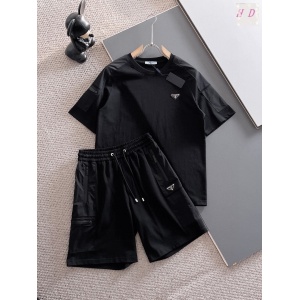 $65.00,Prada Tracksuits For Men # 291937