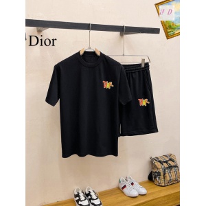 $65.00,Dior Tracksuits For Men # 292115