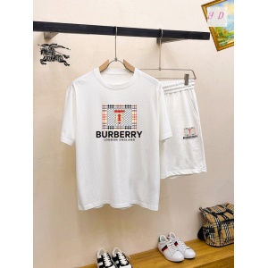 $65.00,Burberry Tracksuits For Men # 292117