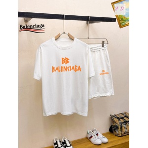 $65.00,Balenciaga Tracksuits For Men # 292121
