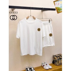 $65.00,Gucci Tracksuits For Men # 292132