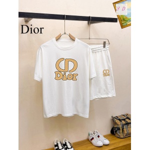 $65.00,Dior Tracksuits For Men # 292136