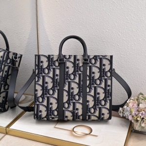$115.00,Dior Handbag For Women # 292143