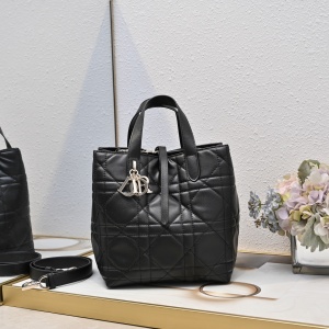 $115.00,Dior Handbag For Women # 292183