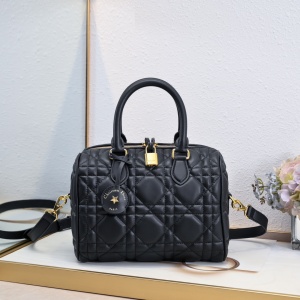 $95.00,Dior Handbag For Women # 292193