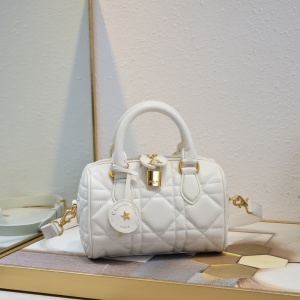 $95.00,Dior Handbag For Women # 292195
