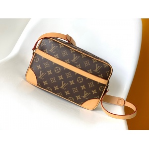 $155.00,Louis Vuitton Crossbody Bag # 292227