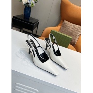 $85.00,Gucci Sandals For Women # 292261