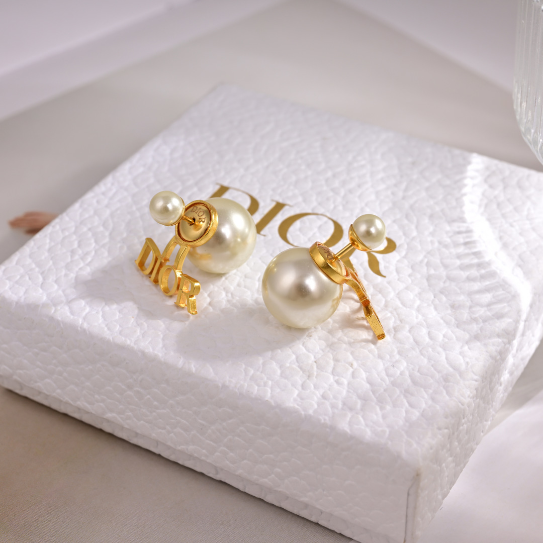 Dior Earrings For Women # 291779