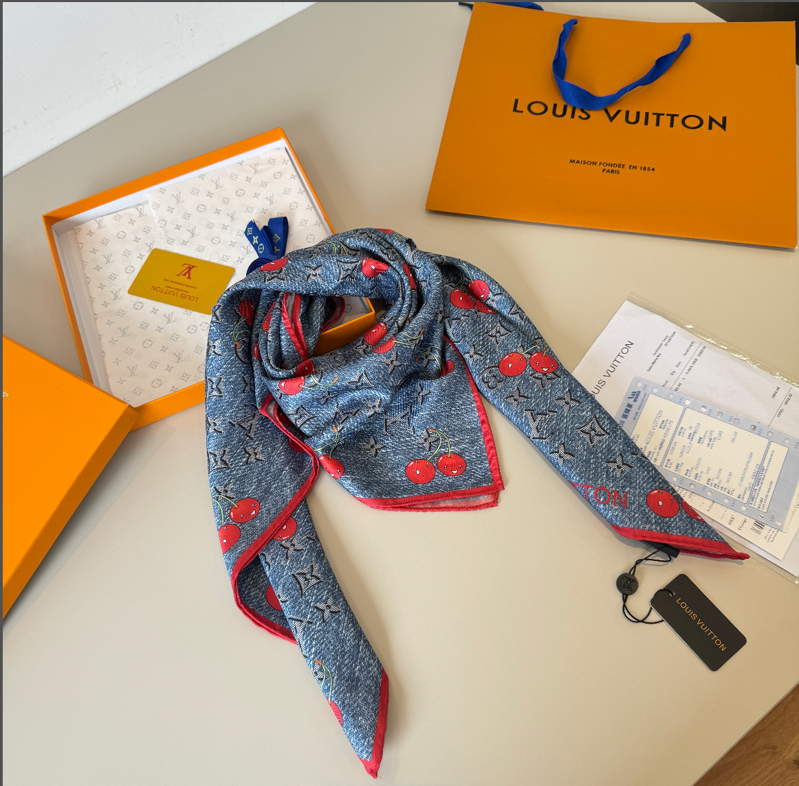 Louis Vuitton Scarves For Women # 292544