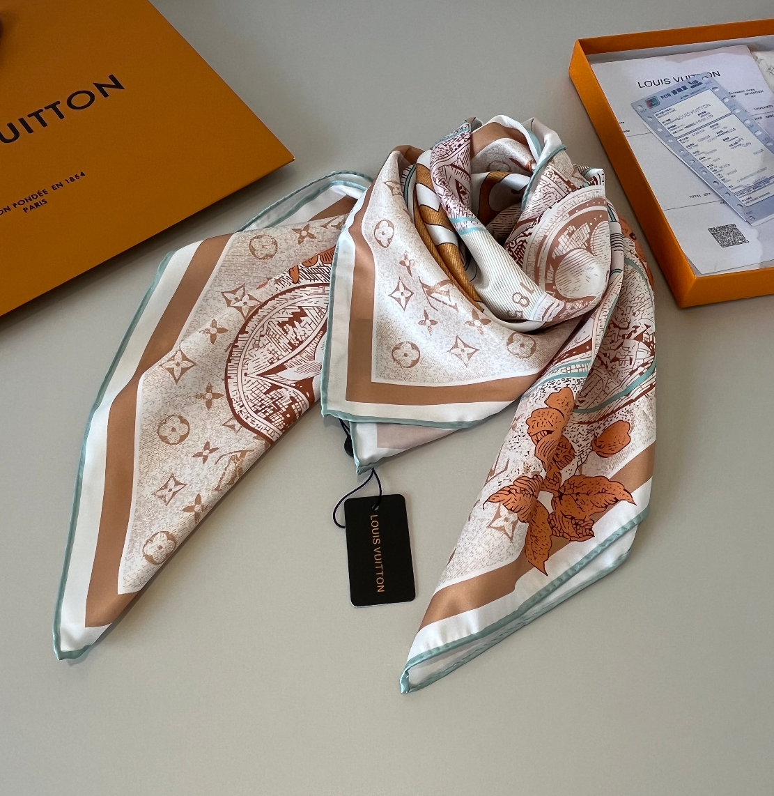 Louis Vuitton Scarves For Women # 292554