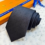Louis Vuitton Ties For Men in 292368