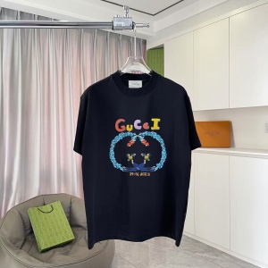 $33.00,Gucci Short Sleeve T Shirts For Men # 293404