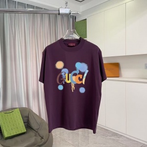$33.00,Gucci Short Sleeve T Shirts For Men # 293410