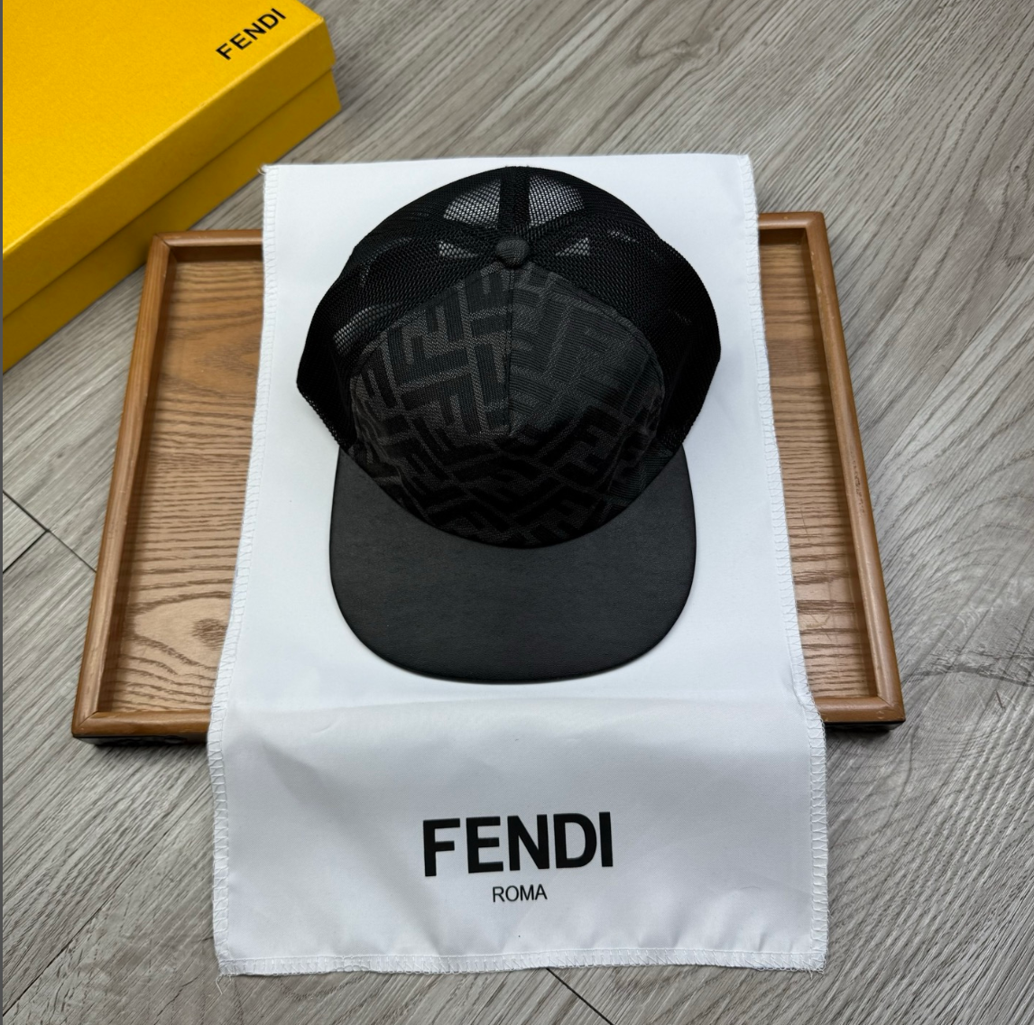 Fendi Snapback Unisex # 292678