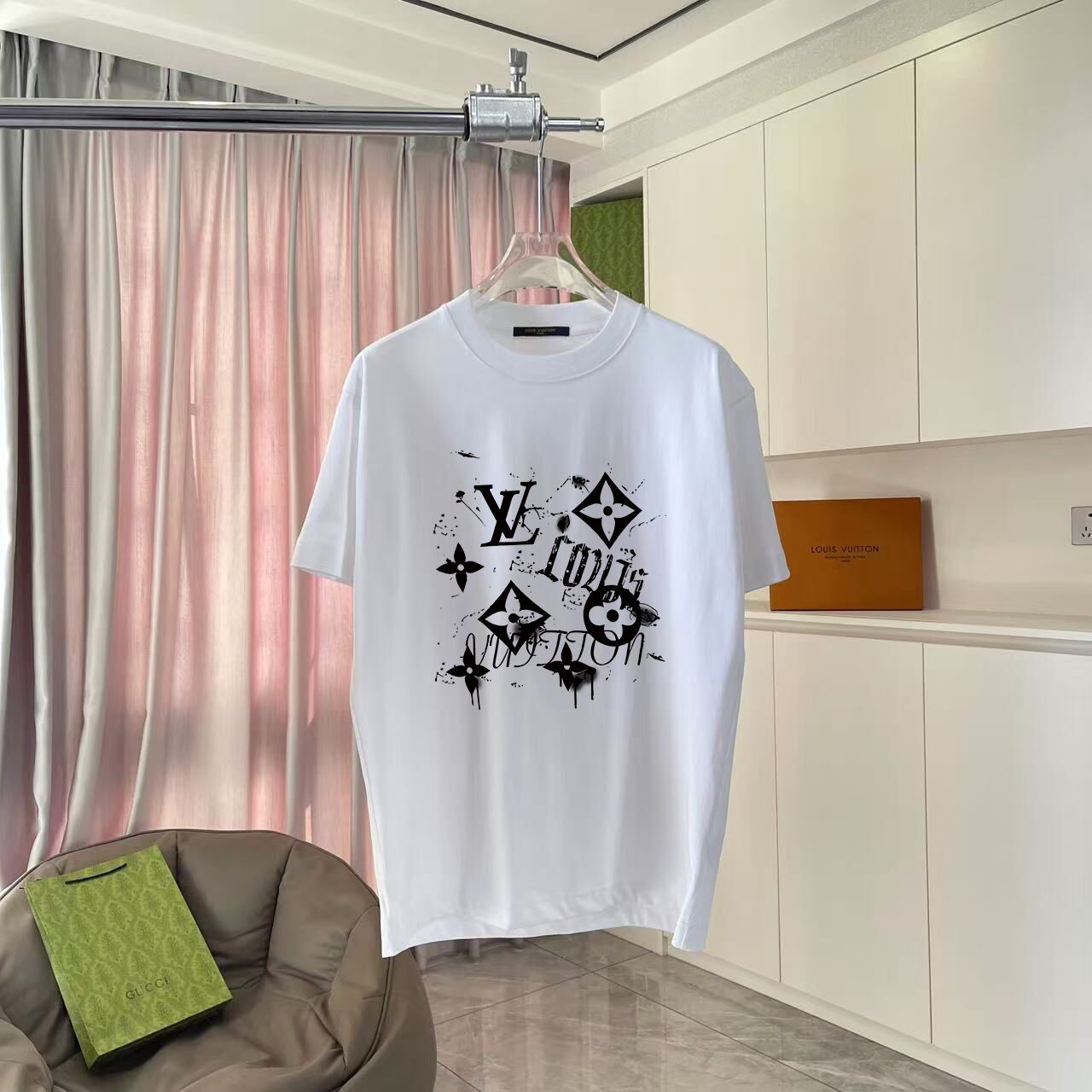 Louis Vuitton Short Sleeve T Shirt Unisex # 293463
