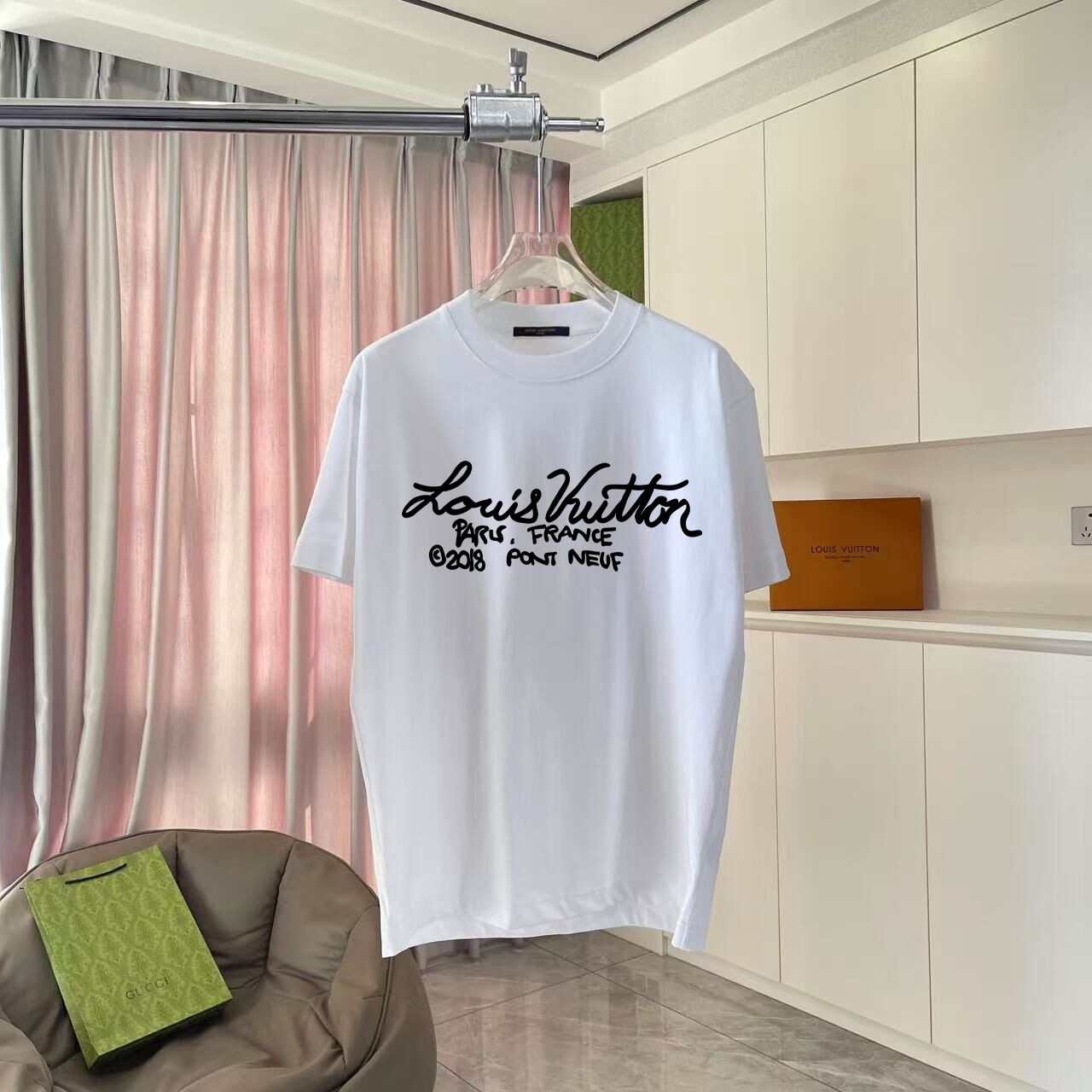 Louis Vuitton Short Sleeve T Shirt Unisex # 293467