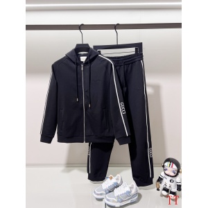 $89.00,Gucci Tracksuits For Men # 294184