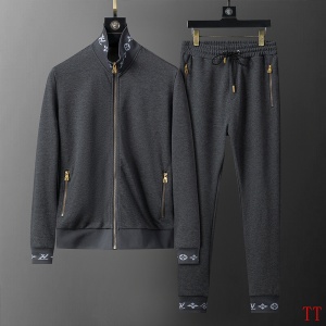 $89.00,Louis Vuitton Tracksuits For Men # 294291
