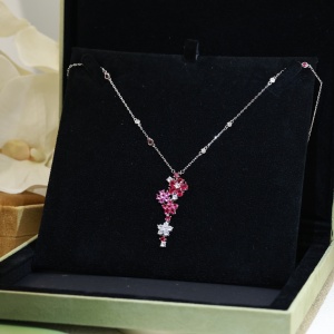 $32.00,Van Cleef&Arpels Necklace For Women # 294499