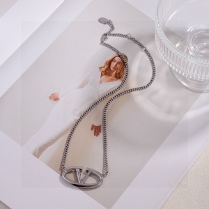 $32.00,Valentino Necklace For Women # 294527