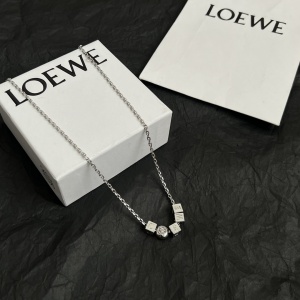$32.00,Loewe Necklace For Women # 294616