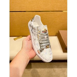 $89.00,Gucci Sneakers For Men # 294821