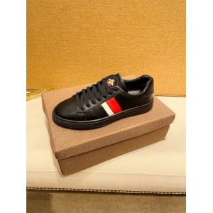$89.00,Gucci Sneakers For Men # 294887