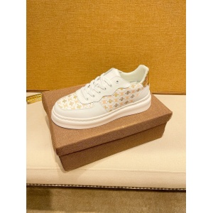 $89.00,Gucci Sneakers For Men # 294893