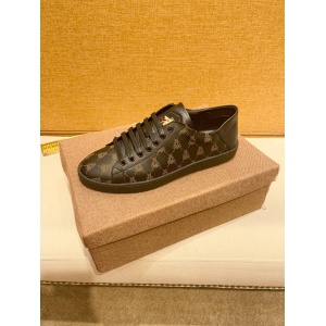 $89.00,Gucci Sneakers For Men # 294906